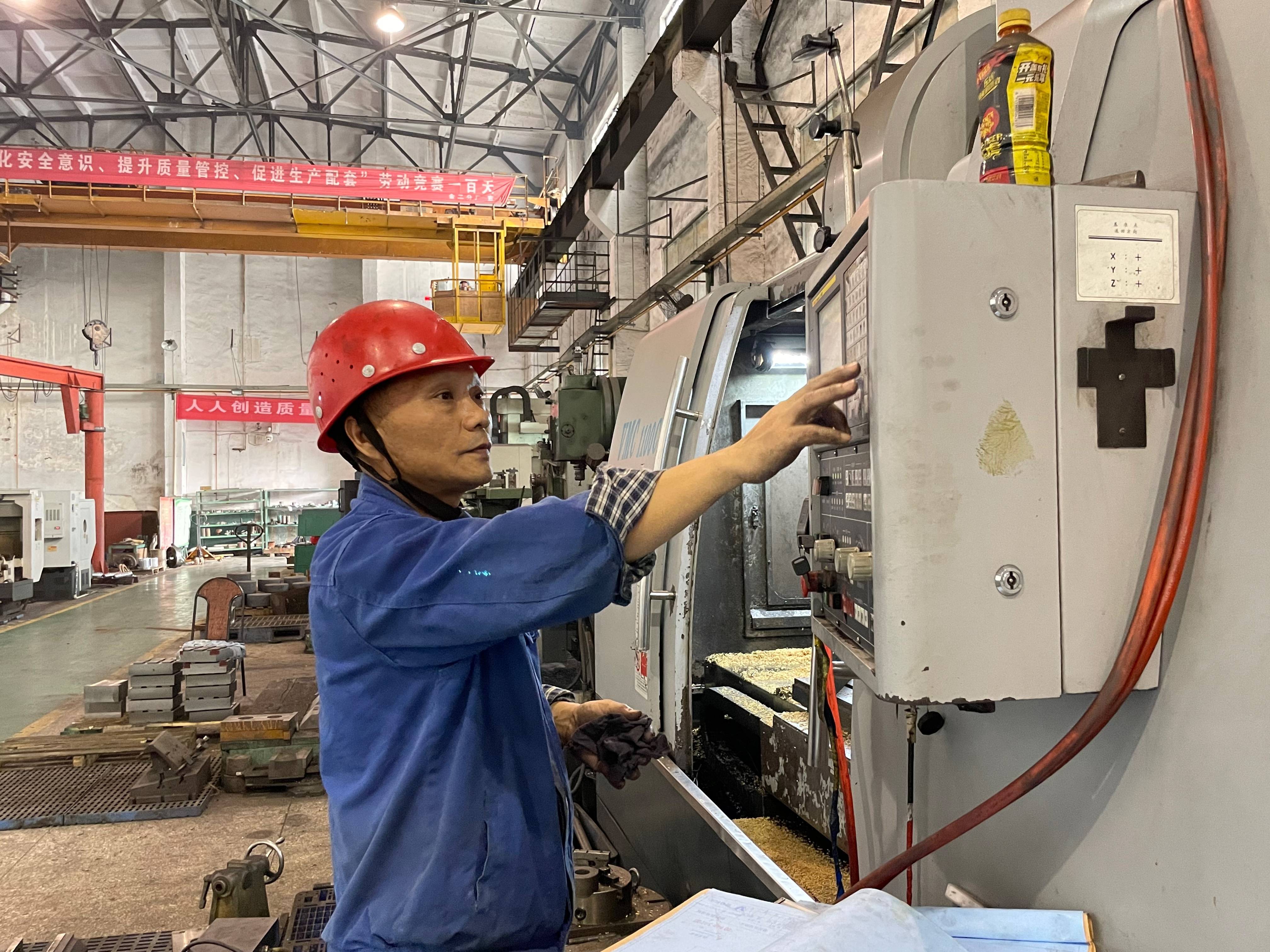 【身边模范】幸筑春：守匠心 做匠人 铸匠魂_钱柜qg777